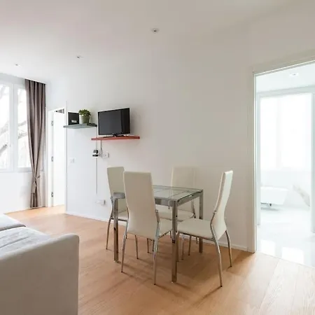 아파트 Easytopstay - Porta Romana Urban Chic