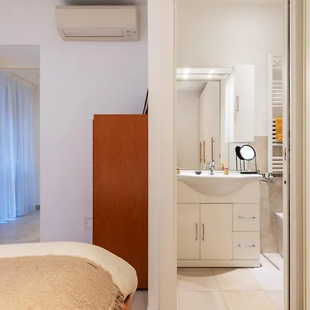 Apartment Lecco Flexyrent A.c. *