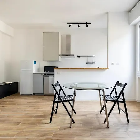 Santa Giulia - 15 Minutes From Centre *