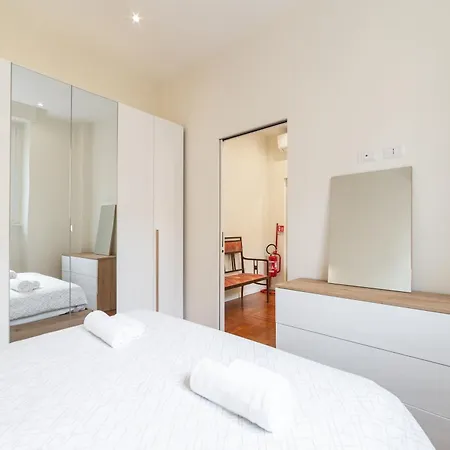 Intrho - Duomo Modern With Hammam Apartament *