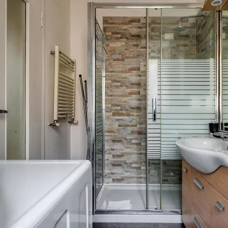 Joivy Stylish 2-bed Flat, Easy Access To Centre