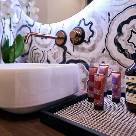 Gogh Golden House Next To Duomo