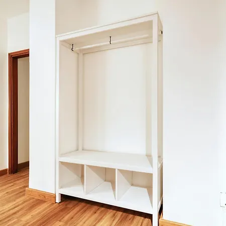 Joivy Chic 3-bed Flat Near Colonne Di San Lorenzo