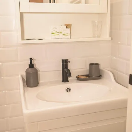 Iconic House Navigli - Bilocale Moderno Ed Elegante Apartamento *