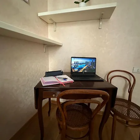 Elegant House Near Citta Studi Apartment *