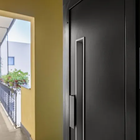 Bright Loft - Free Private Parking Lejlighed Milano