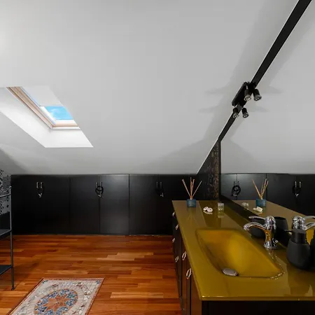 Bright Loft - Free Private Parking شقة ميلان