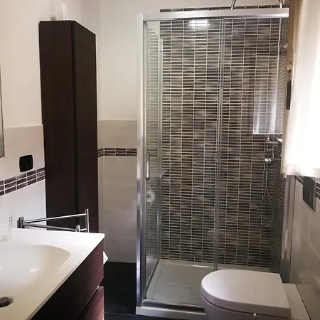 Silent Flat Between Duomo And Navigli * 밀라노