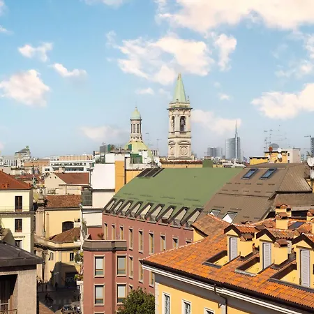 Black & White Vista Duomo 400 Metri מילאנו