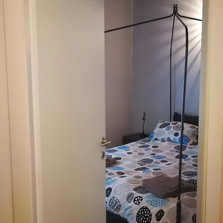 Silent Flat Between Duomo And Navigli