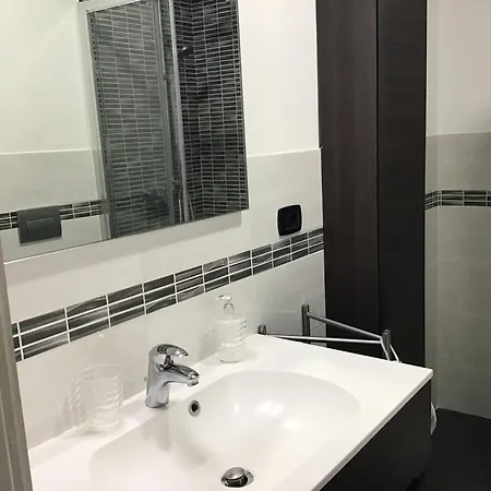 아파트 Silent Flat Between Duomo And Navigli 밀라노