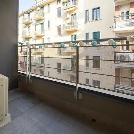 Ma Petite Bleu Apartment