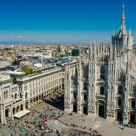 The Urban Wildlife - San Babila Duomo Apartment