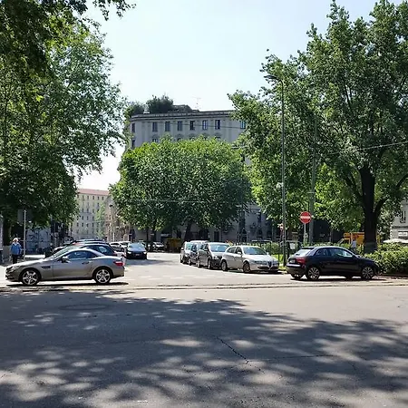 Gasthuis Milanorooms Bacone Self Check-in Milaan