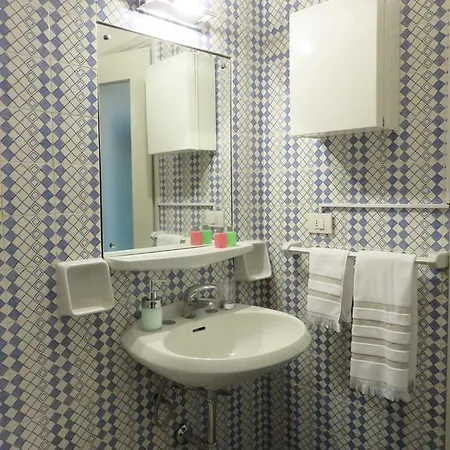 Διαμέρισμα Charming Studio Flat Corso Garibaldi
