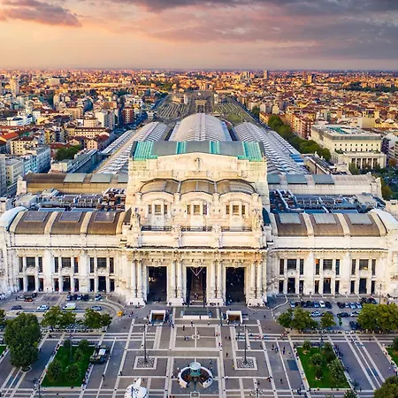 C. Buenos Aires - Stazione Milan