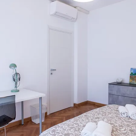 Centrale Vicino Metro E Duomo, Con 2 Bagni E Aria Condizionata Daire *