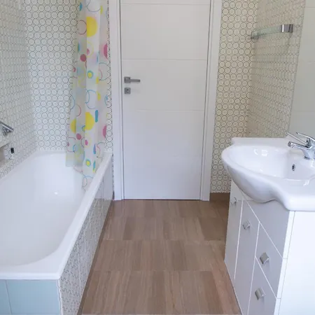 Daire Centrale Vicino Metro E Duomo, Con 2 Bagni E Aria Condizionata