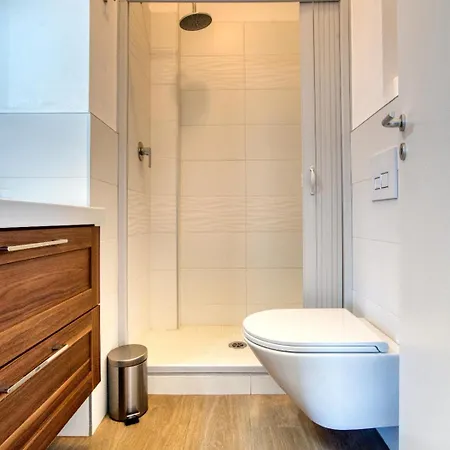 Apartment Spacious Penthouse With Panoramic Terrace - 20 Minutes From Duomo