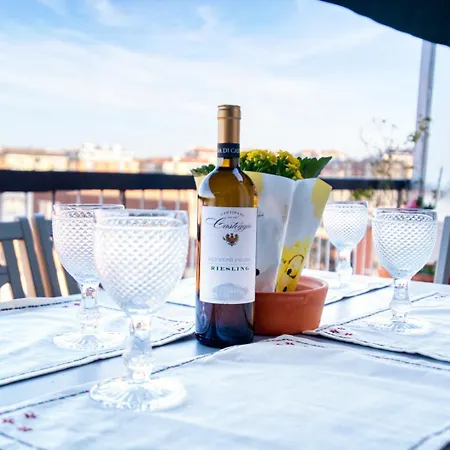 Spacious Penthouse With Panoramic Terrace - 20 Minutes From San Siro & Duomo