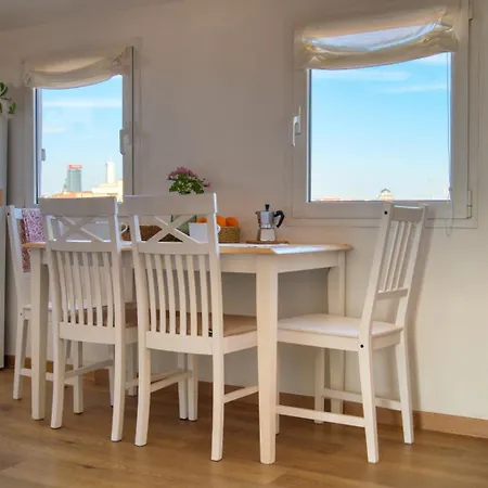 Spacious Penthouse With Panoramic Terrace - 20 Minutes From Duomo *