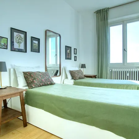 Spacious Penthouse With Panoramic Terrace - 20 Minutes From Duomo * Milan