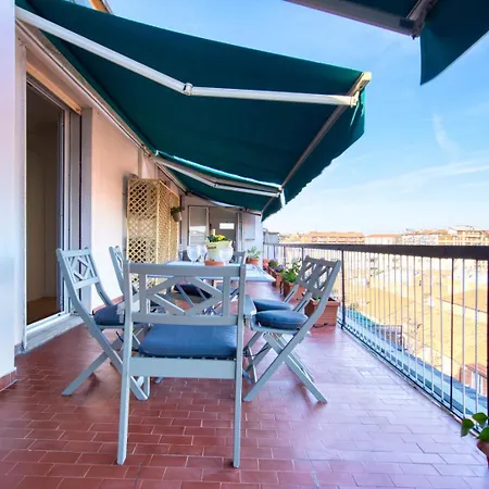 Apartment Spacious Penthouse With Panoramic Terrace - 20 Minutes From Duomo