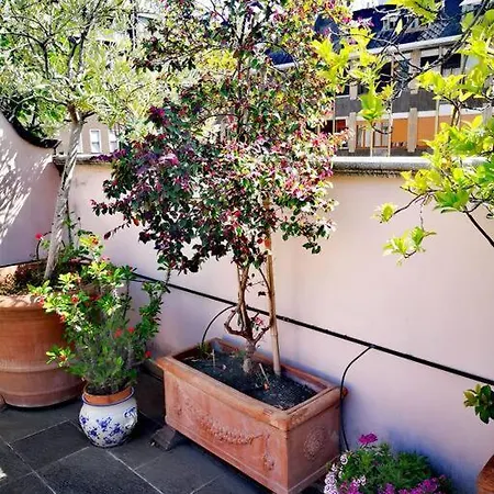 Apartment Centrale-luxury With Garden Terrace Mailand