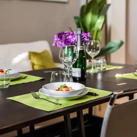 The Skyline Loft - Bosco Verticale Area شقة *