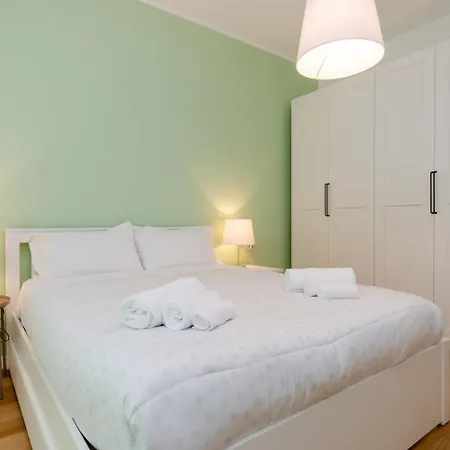 Vivimihome Fiordalisi A Pochi Passi Dalla Metro Διαμέρισμα