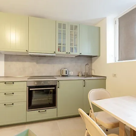 Insubria Park - Pastel Color Apartment! Daire