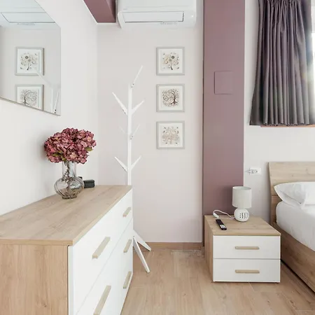 Apartment Guesthost - Affori M3 Modern And Cozy *