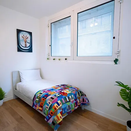 The Urban Wildlife - San Babila Duomo