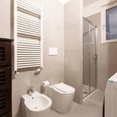 Guesthost - Spacious - 1,4km From Corso Buenos Aires