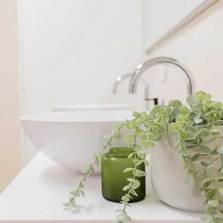 Exclusive Terrace Garden View - 15 Min From Duomo Milan