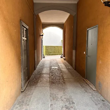 Ca Foscari Pop Naviglio ,2 2 Bagni