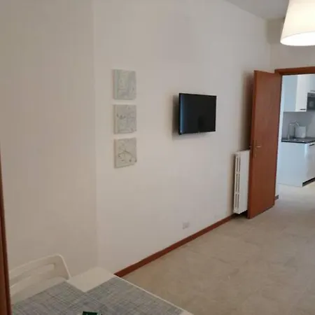 アパート Trilocale Zona Loreto Mm1 - Viale Monza 10 *