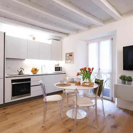 Porta Venezia Charming Апартаменты
