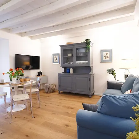 Porta Venezia Charming Апартаменты *