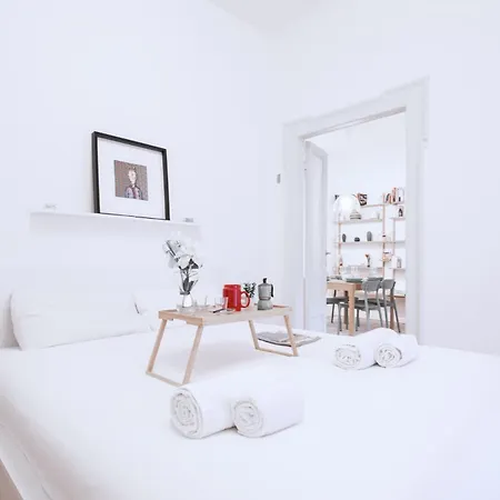 Easylife - - Gregorio 23 - Buenos Aires Milano