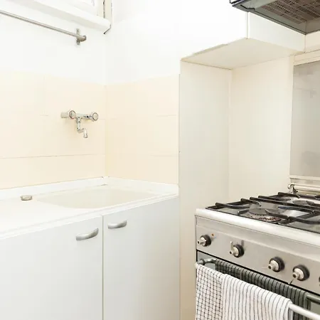 Artstay - Exclusive In Porta Romana, Free Parking דירה *