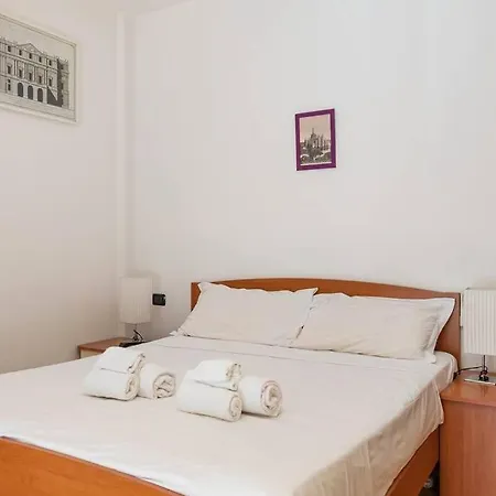 Elegante A 500 Mt Da M4 Con Wifi E Ac Milaan