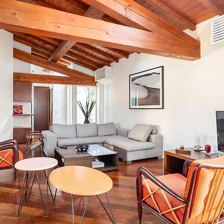 Esclusivo 3br, E Balcone A Porta Venezia Апартаменты Милан
