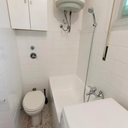 Apartment Ihost - Savona 94a
