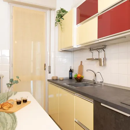 Ihost - Savona 94a Milano