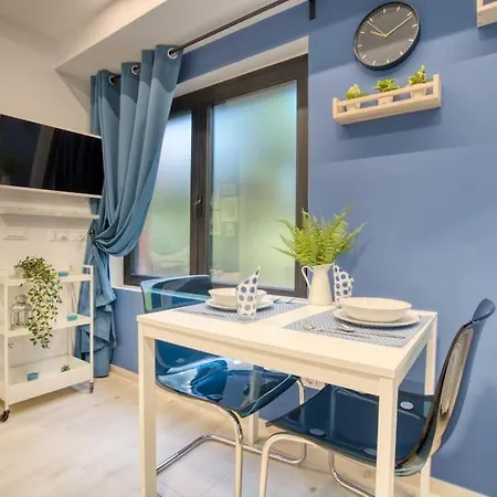 Suzzani 273 - Interno B1 *