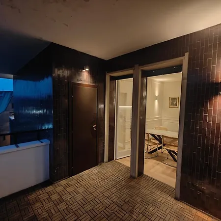 Ottoboni 2b Luxury Penthouse