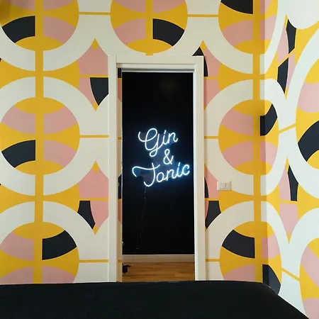 Designed 2 In Urban With Ac, Wifi And Subway 아파트 *