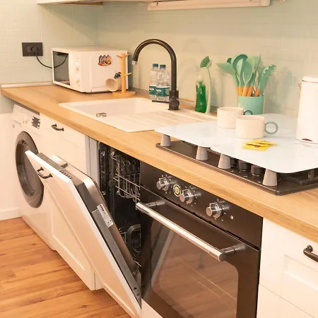 Iconic House Navigli - Bilocale Moderno Ed Elegante Milán