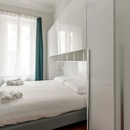 Bazzini Modern One Bedroom Appartamento